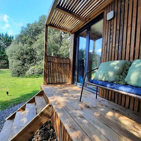 Le Lodge Des Chenes Brousses-et-Villaret Экстерьер фото